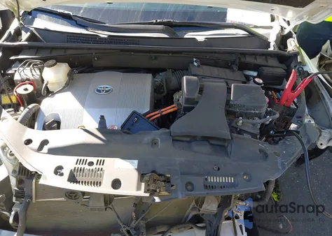 2019 Toyota Highlander Hybrid Xle z USA, uszkodzony, nr VIN 5TDJGRFH6KS071544